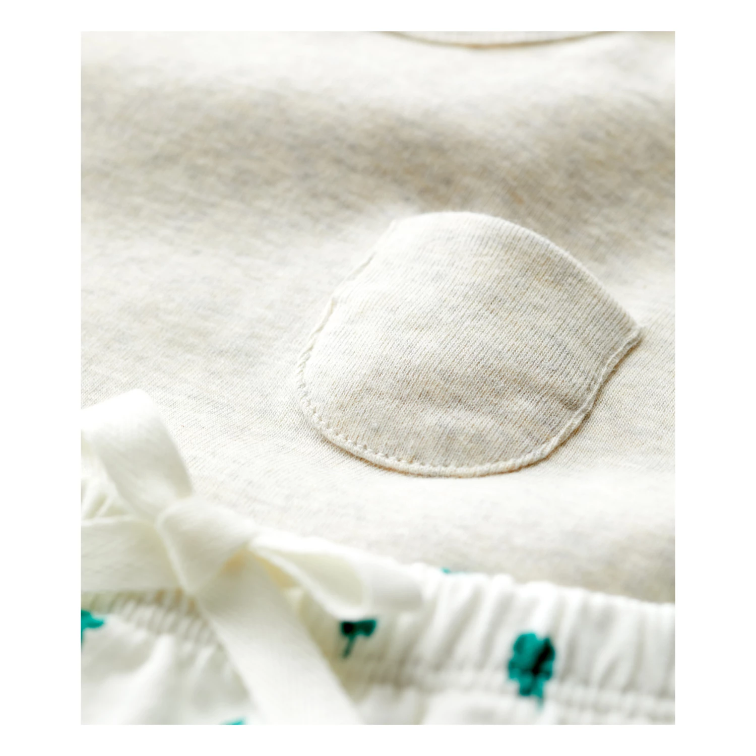 Baignada Organic Cotton Top and Bottom Set White Petit Bateau Fashion Baby 2 Baignada Organic Cotton Top and Bottom Set White Petit Bateau Fashion Baby - Image 2