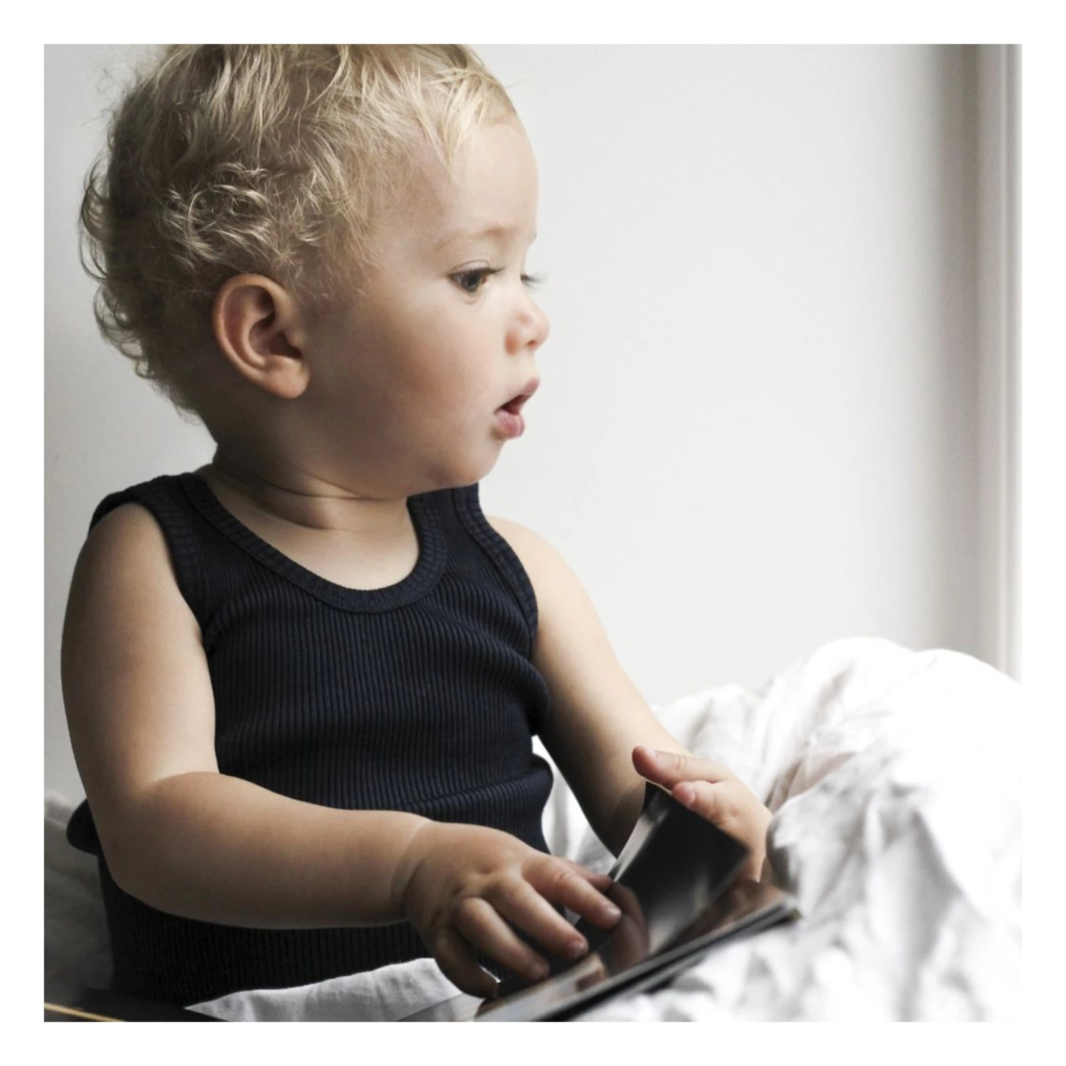 Barn Silk Pyjamas Navy blue Minimalisma Fashion Baby 3 Barn Silk Pyjamas Navy blue Minimalisma Fashion Baby - Image 3