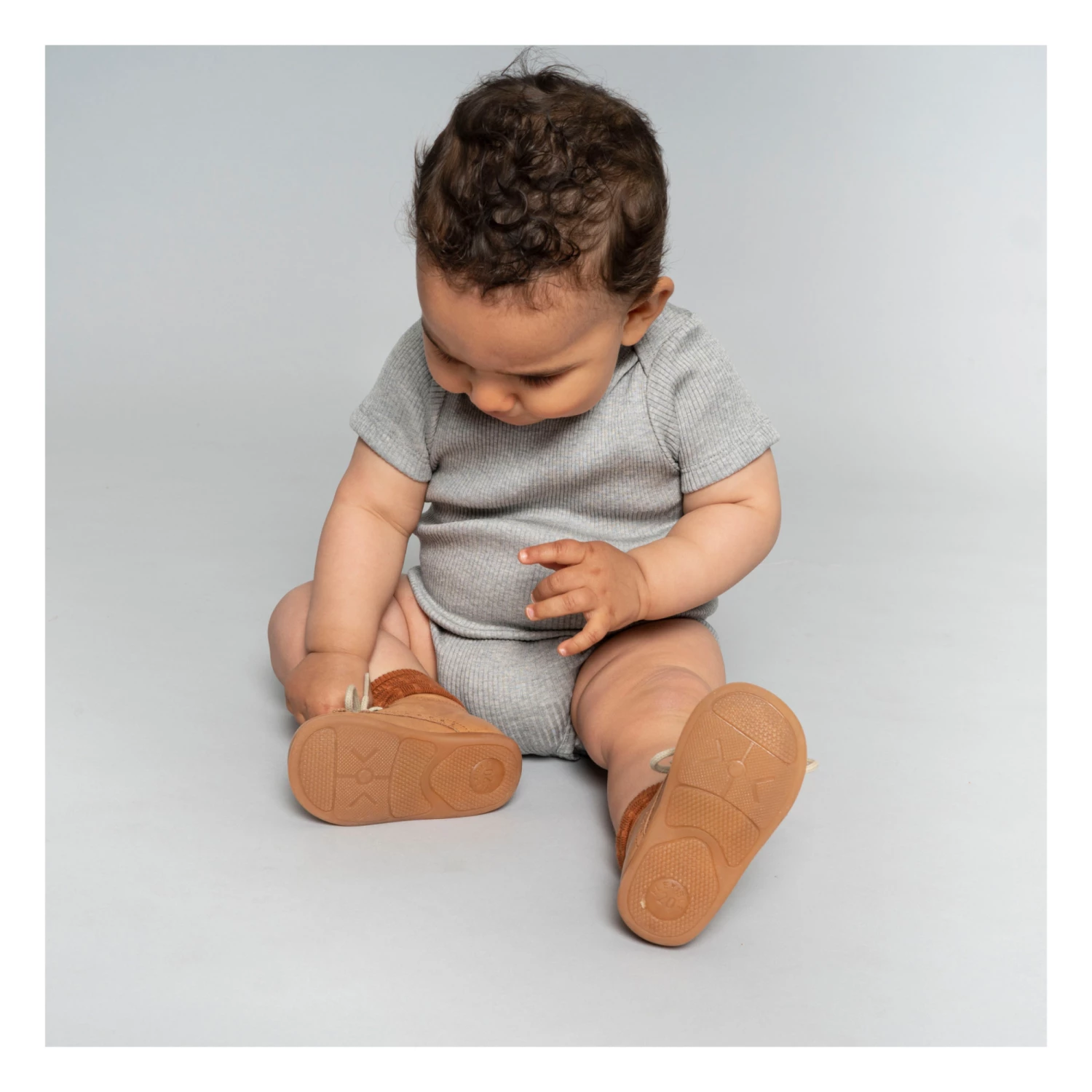 Bingo Silk Babygrow Ecru Minimalisma Fashion Baby 2 Bingo Silk Babygrow Ecru Minimalisma Fashion Baby - Image 2