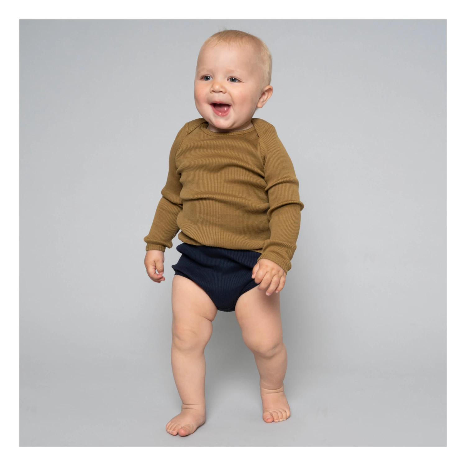 Bobbi Silk Bloomers Navy blue Minimalisma Fashion Baby 3 Bobbi Silk Bloomers Navy blue Minimalisma Fashion Baby - Image 3