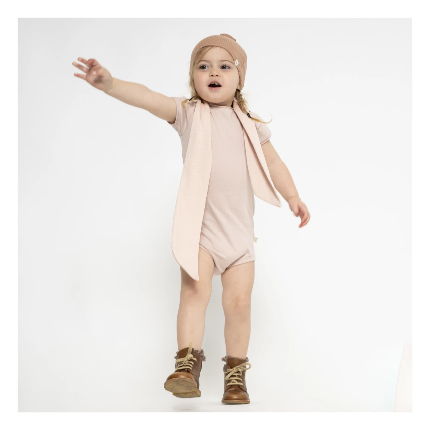 Nomas Organic Cotton Babygrow Pale pink Minimalisma Fashion Baby 2 Nomas Organic Cotton Babygrow Pale pink Minimalisma Fashion Baby - Image 2