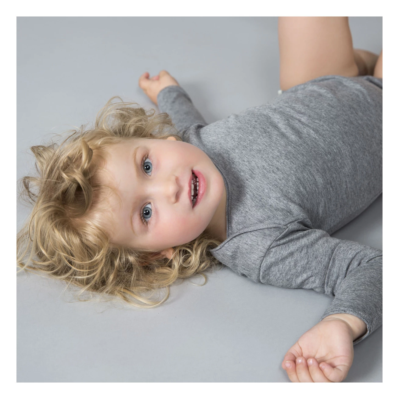 Norra Organic Cotton Babygrow Grey Minimalisma Fashion Baby 2 Norra Organic Cotton Babygrow Grey Minimalisma Fashion Baby - Image 2