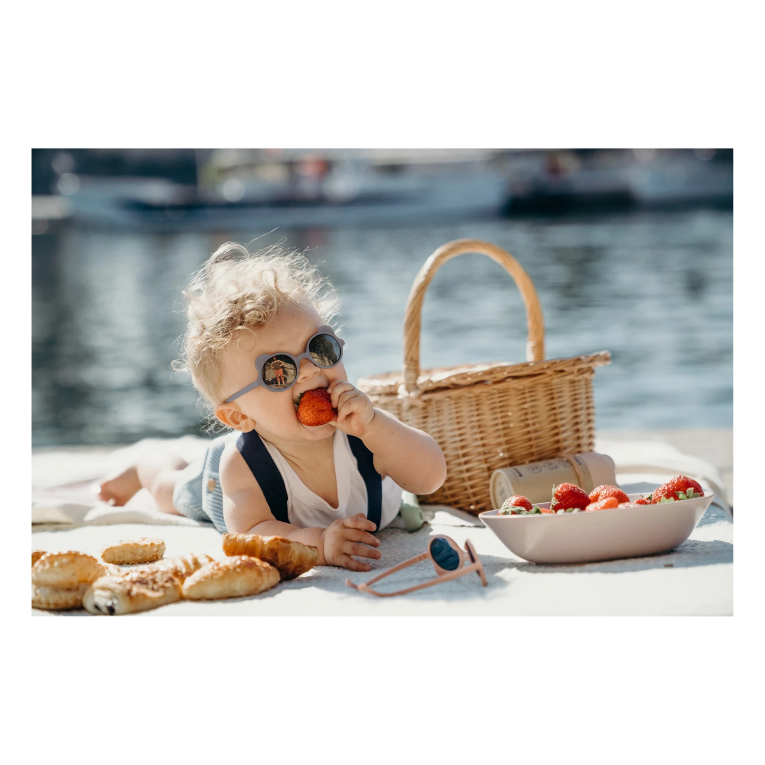 Ourson Sunglasses - KI ET LA x Carole Tolila Grey blue KI ET LA Fashion Baby, Children 4 Ourson Sunglasses - KI ET LA x Carole Tolila Grey blue KI ET LA Fashion Baby, Children - Image 4
