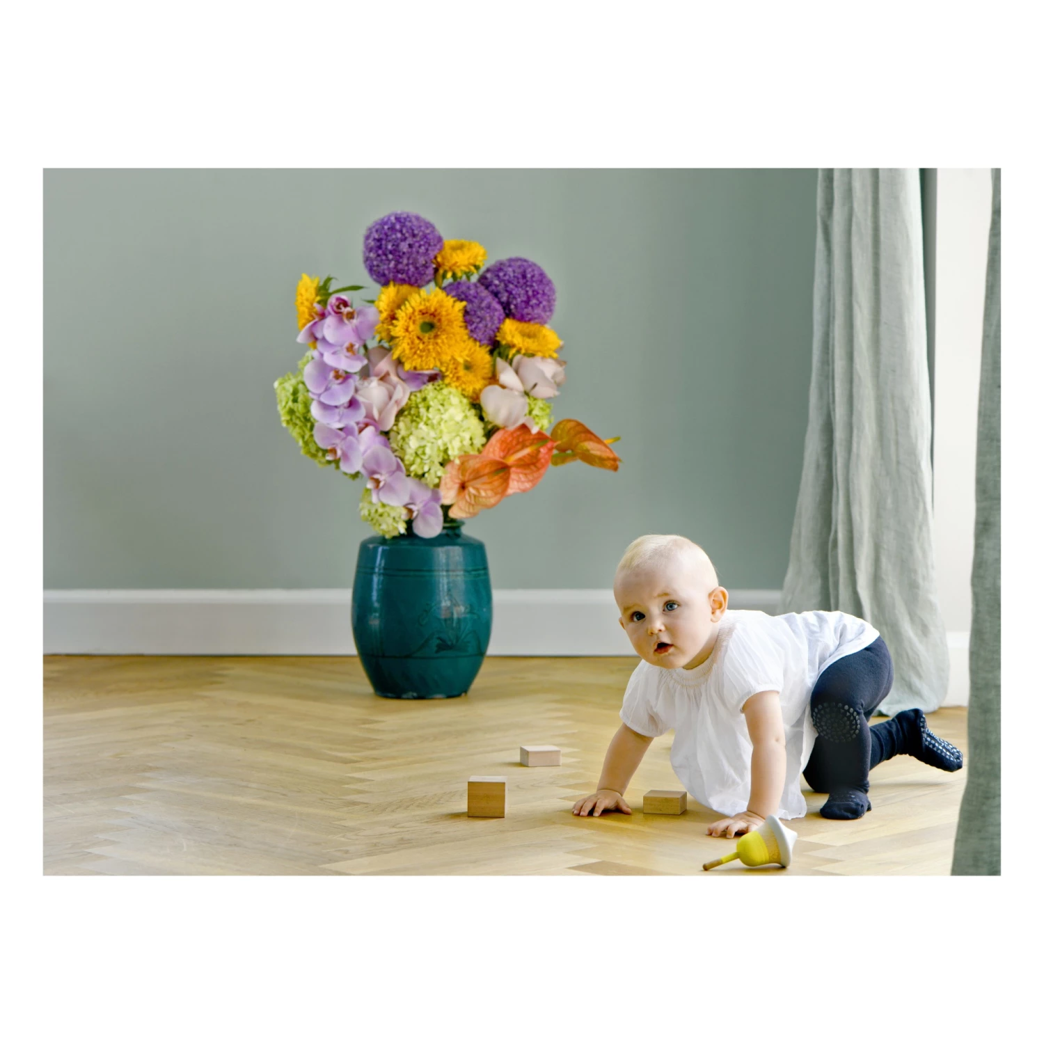 Tights With Non-Slip Knees and Feet Navy blue GOBABYGO Fashion Baby 2 Tights With Non-Slip Knees and Feet Navy blue GOBABYGO Fashion Baby - Image 2